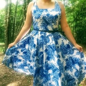 Flowy, Vintage Style Dress Baileyblue Size XL